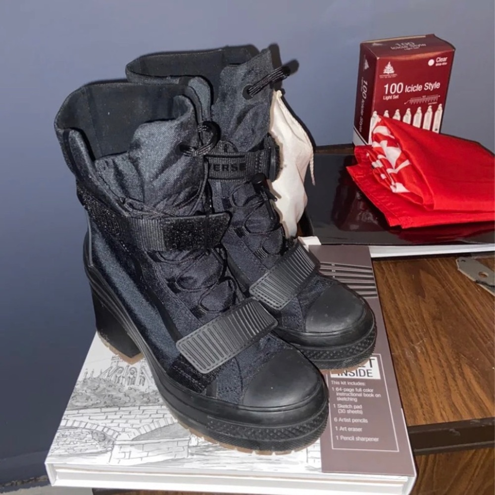 Converse boots